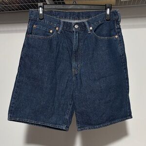Like New Levi's 550 Jeans Shorts. Size 36 Waist w/ Inseam Approx 9".